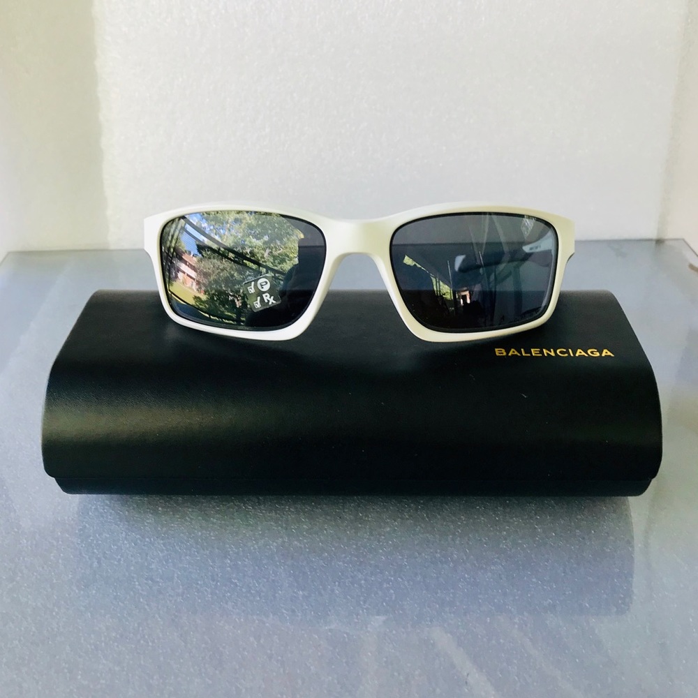 Oakley Rectangular Polarized Sunglasses